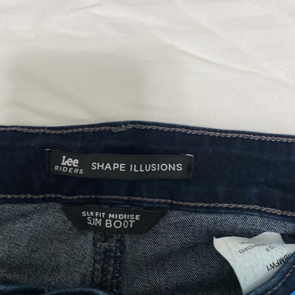 LEE Riders - Picture 3 of 4